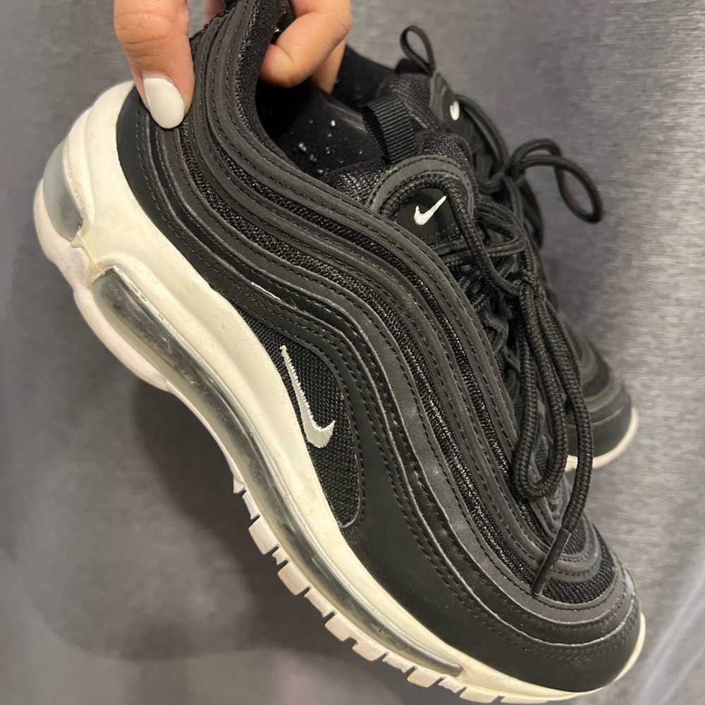 USED NIKE AIR MAX 97